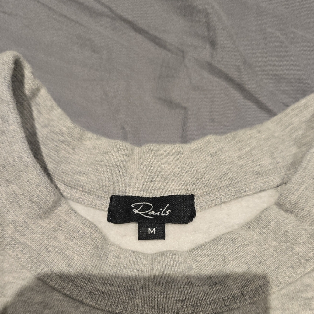 Rails Women's Light Gray Off-the-Shoulder Sweater - Picture 5 of 8